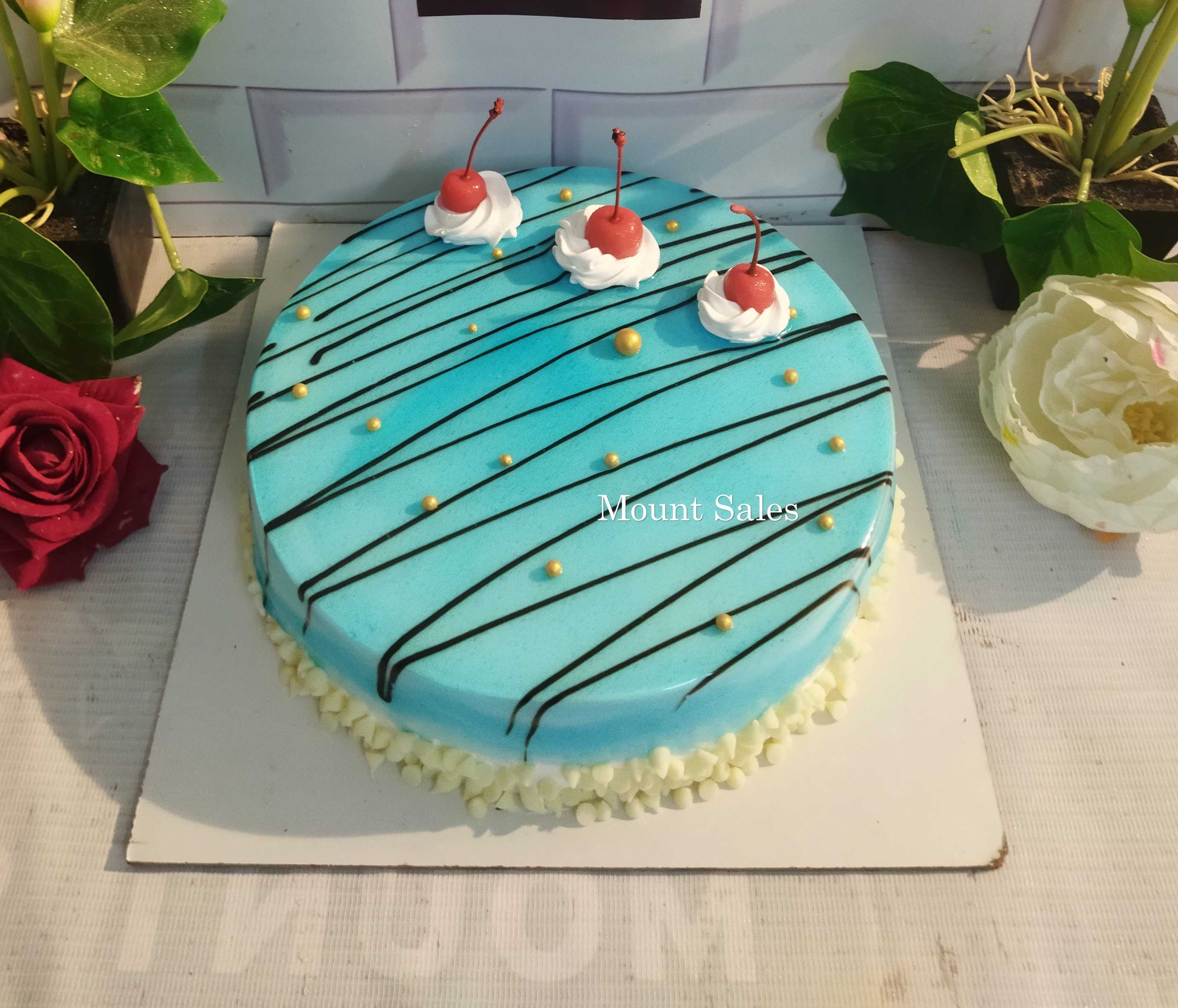 Premium RED N White Velvet Cake